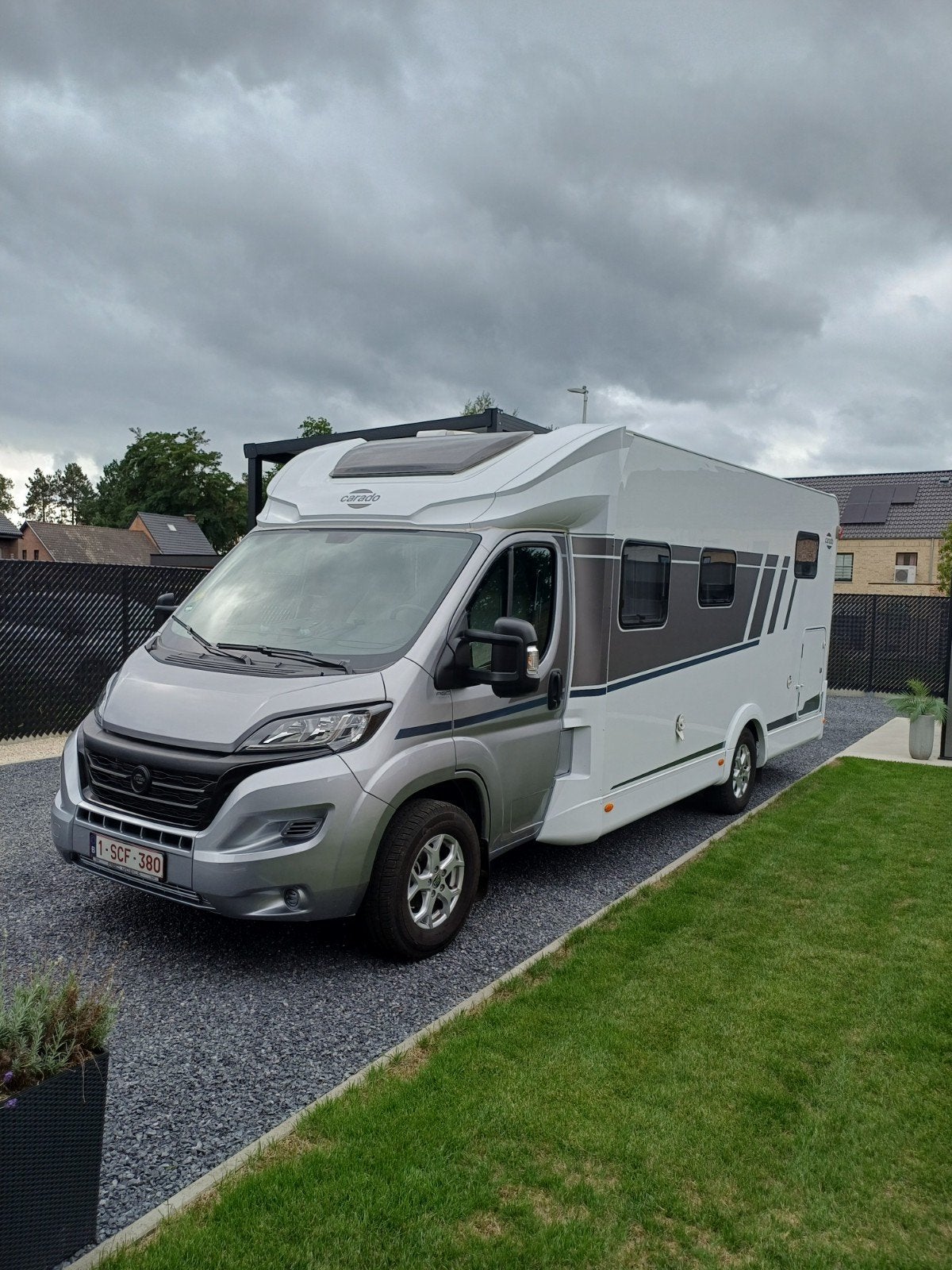 Carado T447 Pro+, Fiat, Douche, Particulier, Half-integraal