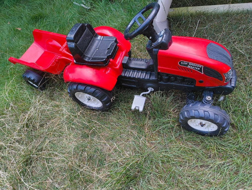 Tracteur à pédales (4-7 ans), Enlèvement, Utilisé, Autres marques, Avec chariot ou remorque