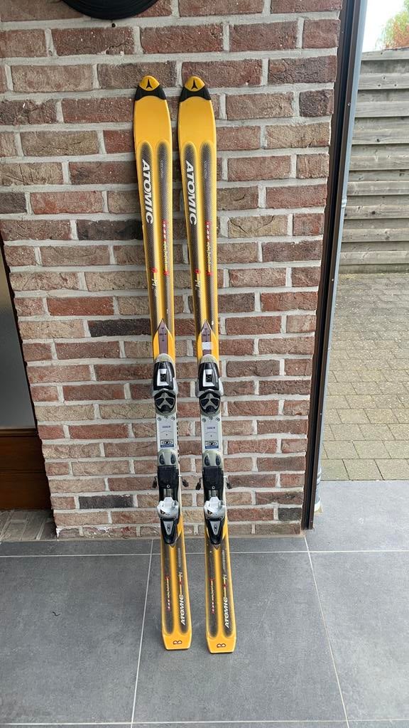 Skilatten Atomic met Salomon bindingen, Sport en Fitness, Skiën en Langlaufen, Ophalen, Zo goed als nieuw, Ski, Salomon