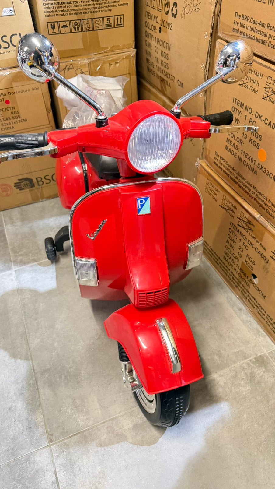 SHOWROOMMODEL Nieuwe Elektrische Vespa PX150 Kinder motor, Nieuw