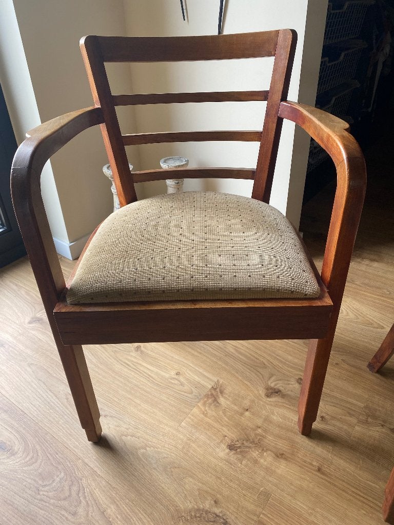 Houten stoelen met armleuningen, Huis en Inrichting, Stoelen, Ophalen, Hout, Gebruikt, Twee