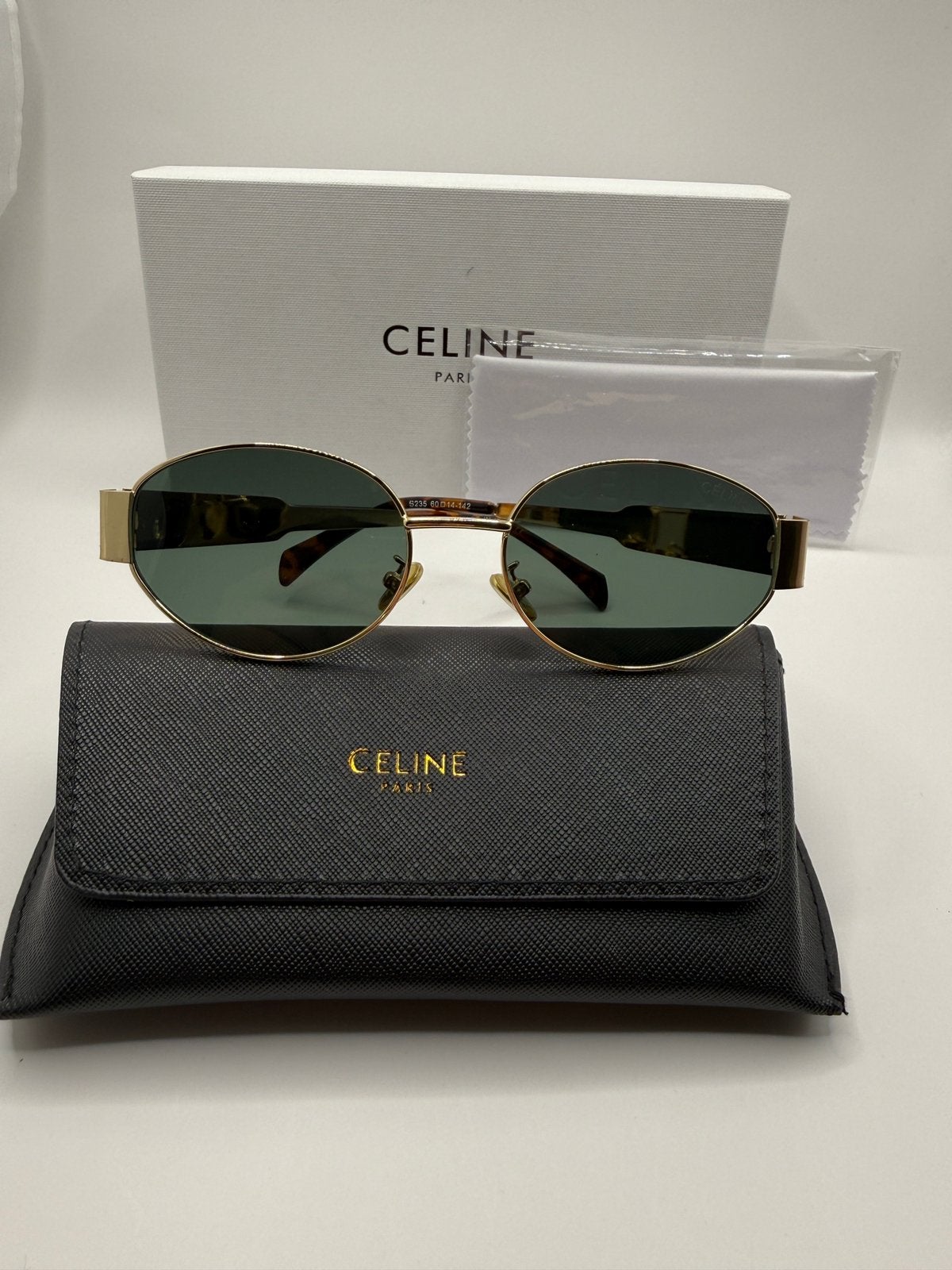 Céline zonnebril 40 euro 3 voor 100 euro, Ophalen of Verzenden, Nieuw, Zonnebril