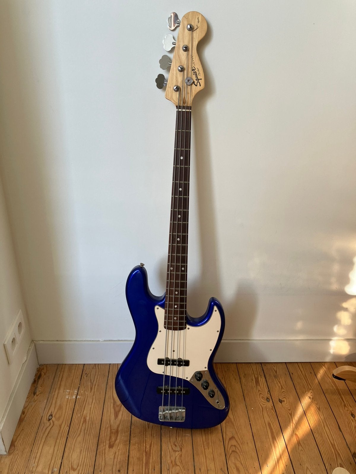 Basgitaar squier jazz bass, Musique & Instruments, Enlèvement, Utilisé