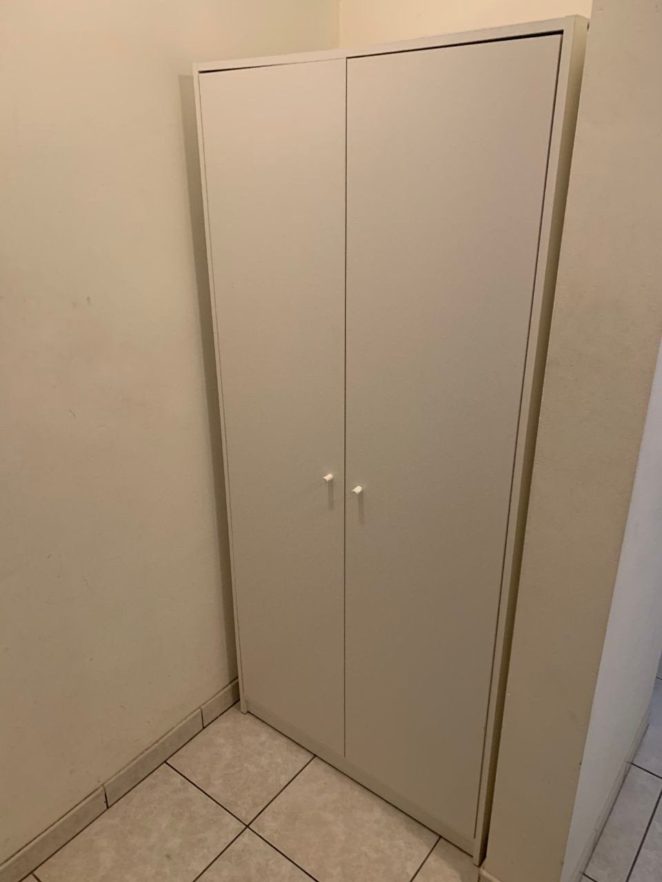Ikea kast Klepstadd, Ophalen