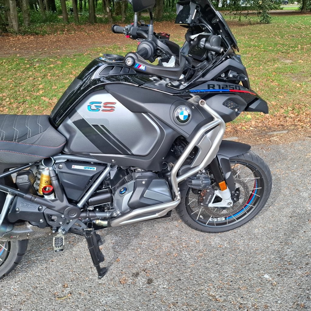 BMW R1250GSA Triple Black + Akra ...état neuf !!!!!, Permis Moto A, Occasion, Plus de 35 kW, 1250 cm³