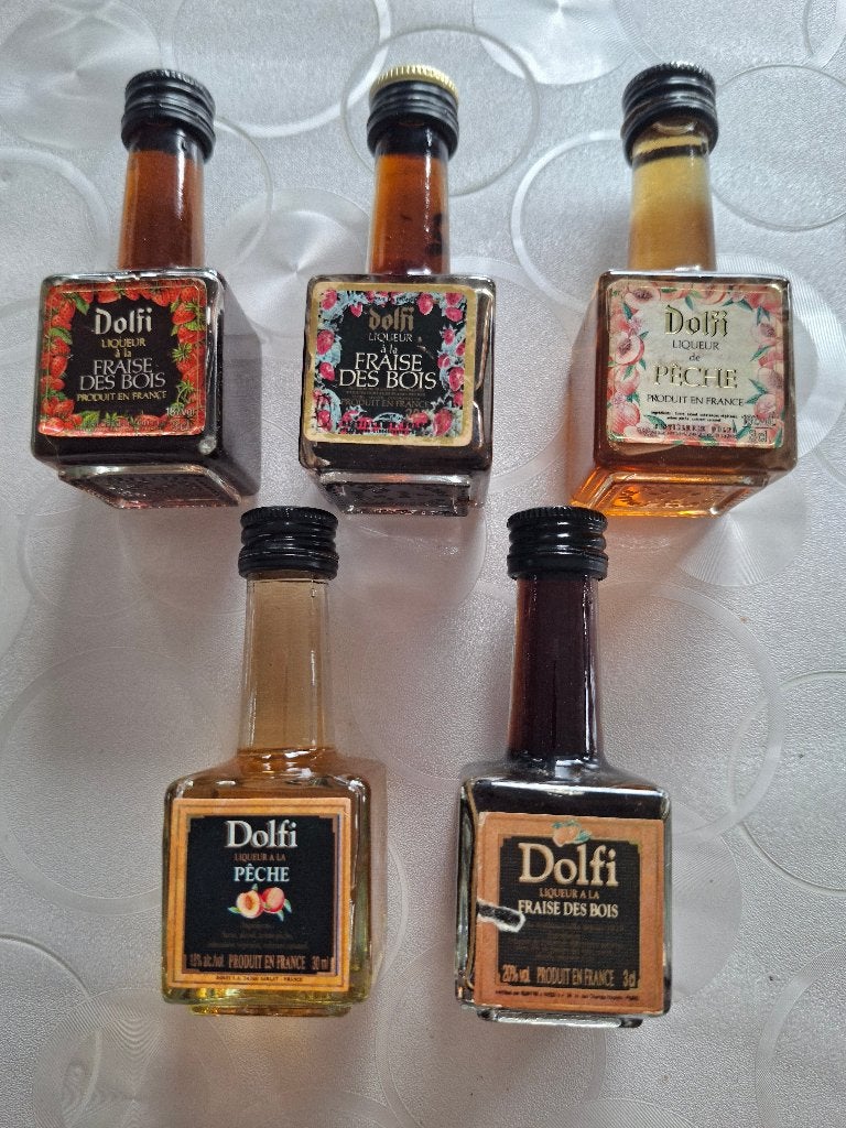 5 mignonettes Dolfi, Envoi
