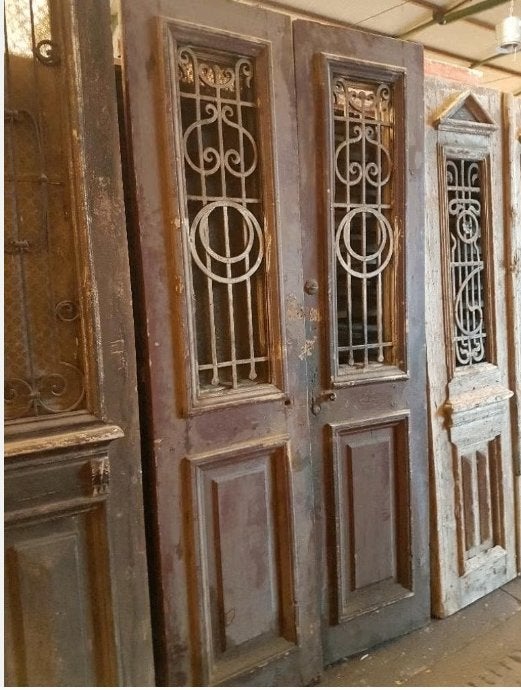 UNIQUE>Porte double ancienne avec ferronnerie, Enlèvement