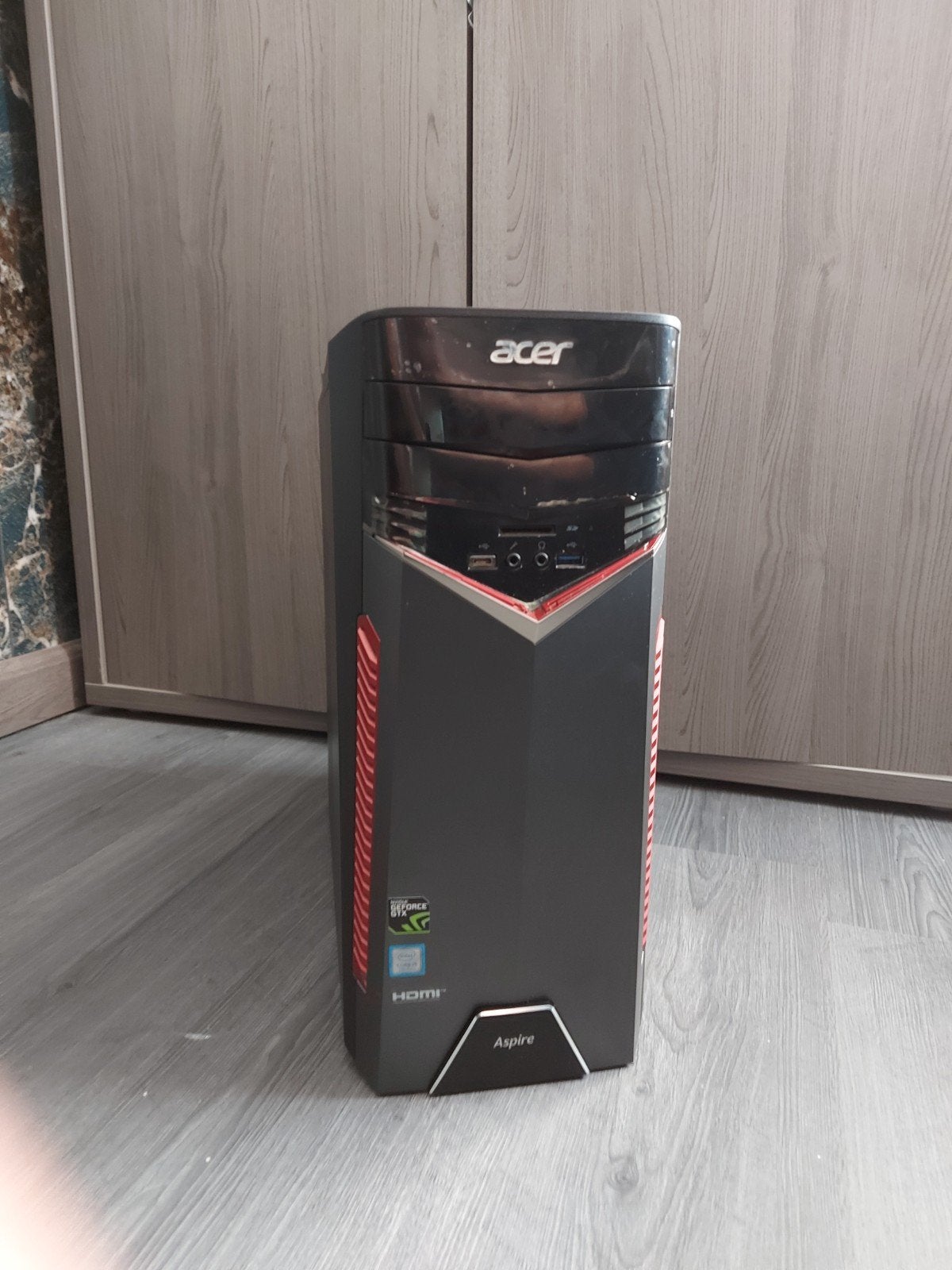 Geen probleem werk perfect goed als nieuwe, Computers en Software, Desktop Pc's, Ophalen, Nitro pc acer