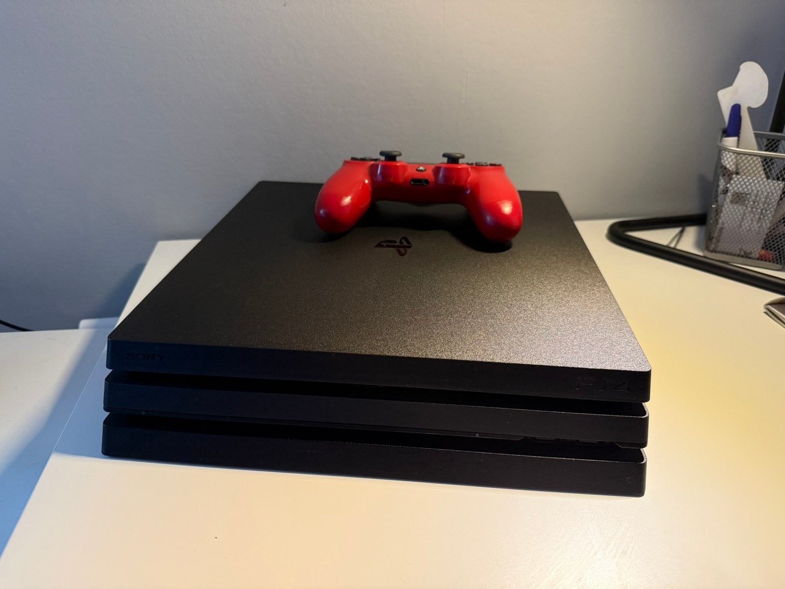 Playstation 4 PRO, Enlèvement ou Envoi, Avec 1 manette, Utilisé, 1 TB
