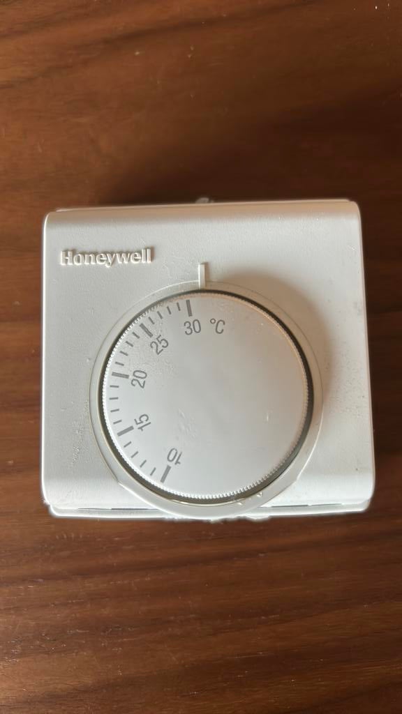 Honeywell MT200 Analoge thermostaat Aan/Uit, Bricolage & Construction, Enlèvement, Thermostat intelligent, Utilisé