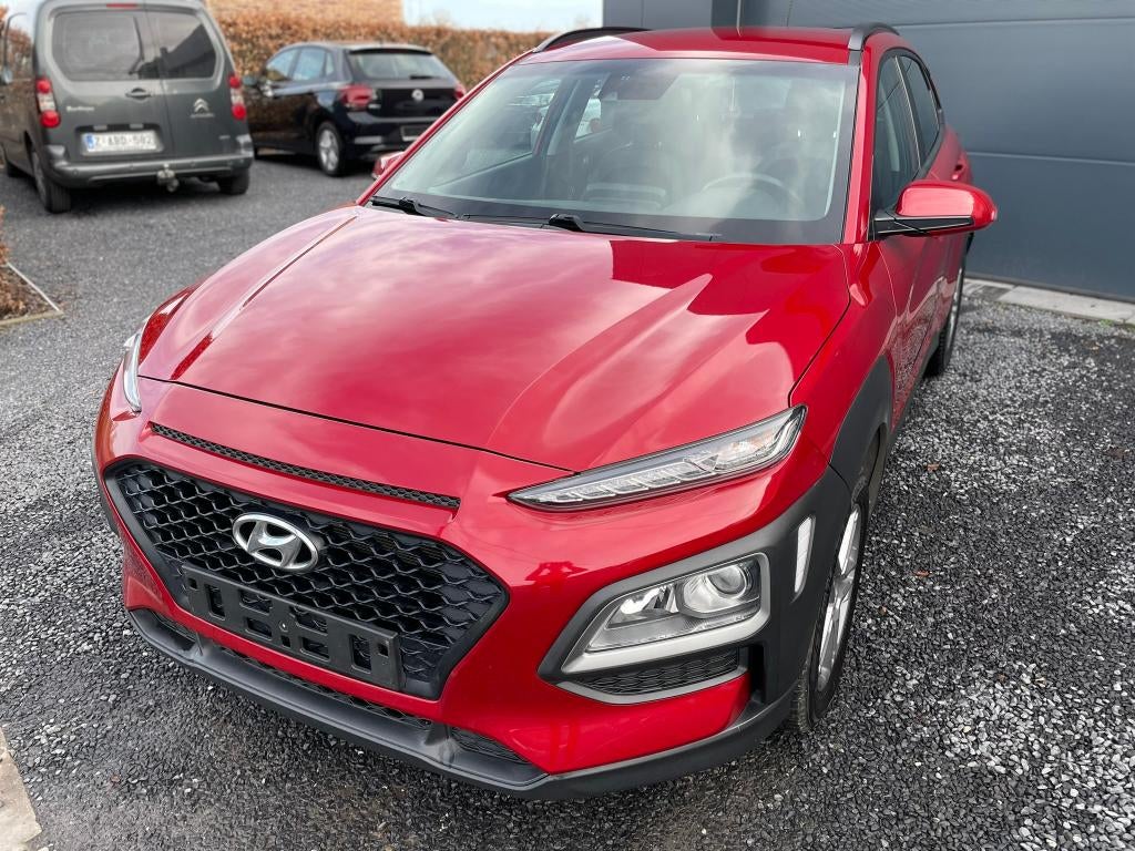 Hyundai Kona/ Benzine euro 6b, Voorwielaandrijving, https://public.car-pass.be/vhr/a4d67dde-0558-4d16-847c-1cc90dad5e04, Stof
