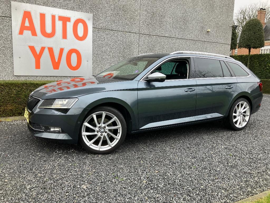 SKODA SUPERB  combi/break  AUTOMATIC  benzine, Autos, Skoda, Cuir, Achat, Euro 6, Entreprise