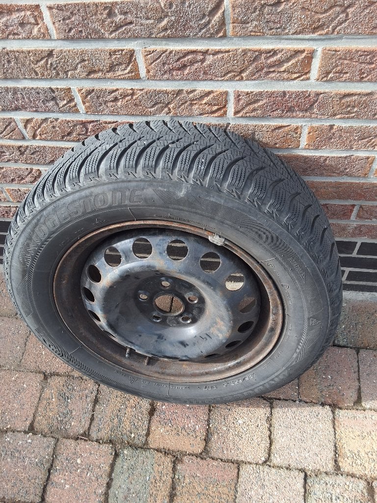 Winterbanden op stalen velg, Auto-onderdelen, Ophalen, Gebruikt, 15 inch, Band(en)