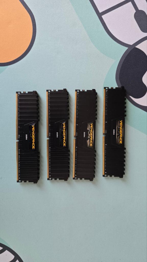 Corsair Vengeance LPX DDR4 64GB (4x16GB), Ophalen, DDR4, 16 GB