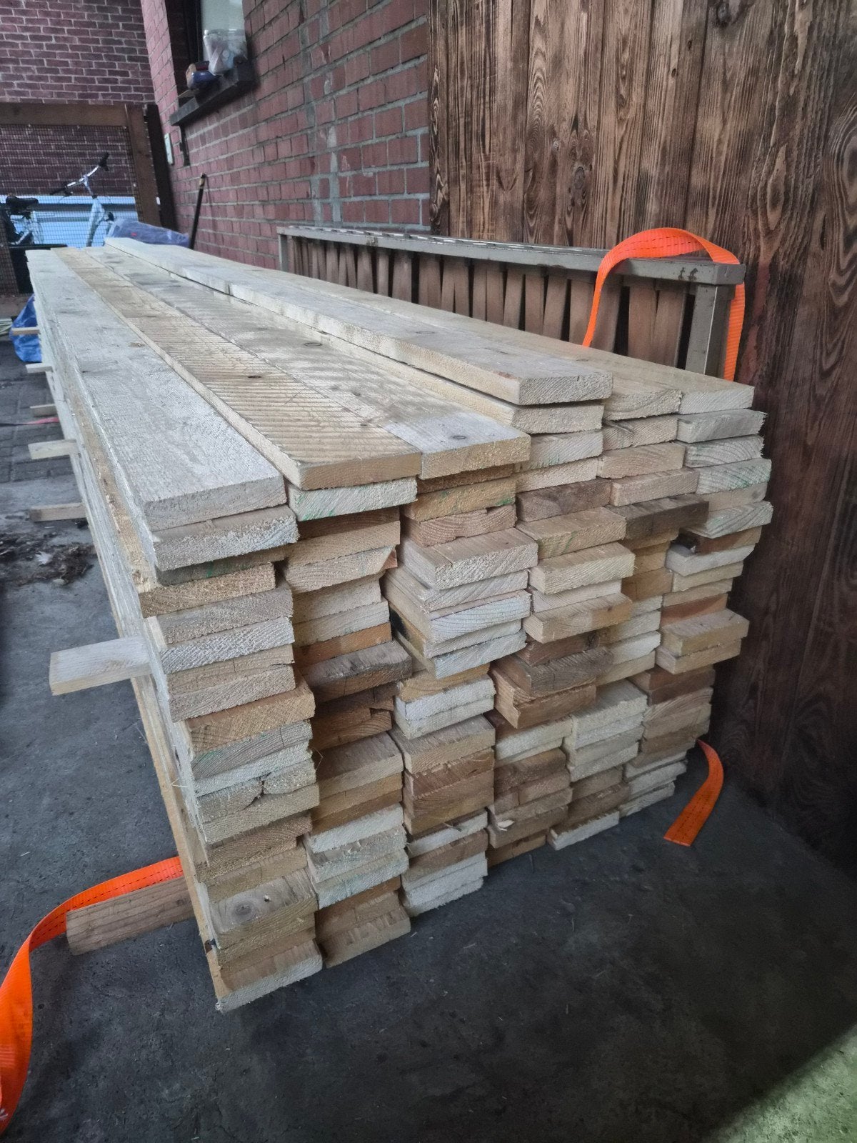 planken met nagelgaatjes, Doe-het-zelf en Bouw, Hout en Planken, Ophalen