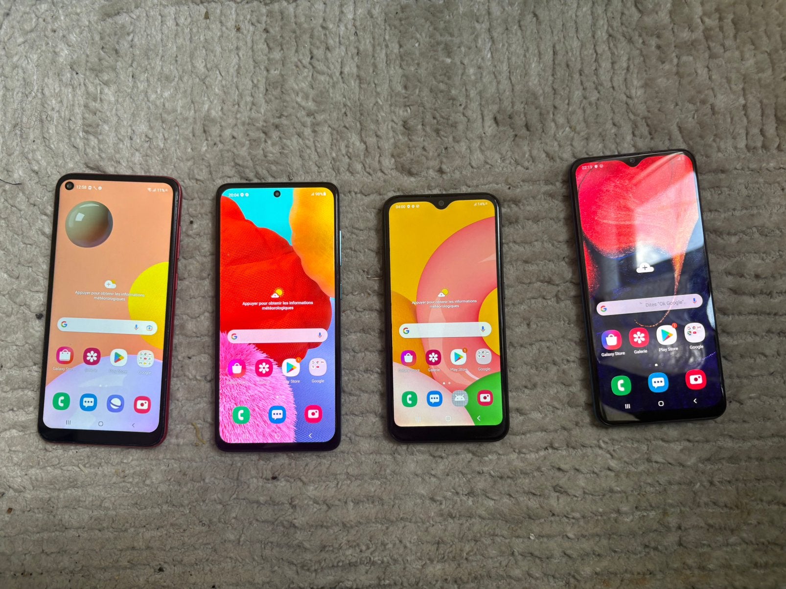 Lot de samsung, Télécoms, Téléphonie mobile | Samsung, Enlèvement ou Envoi, Comme neuf