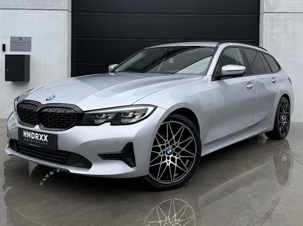 BMW 318dA Touring 19" | NAVI | CRUISE | PDC | GARANTIE, Autos, Argent ou Gris, Achat, Euro 6, Entreprise