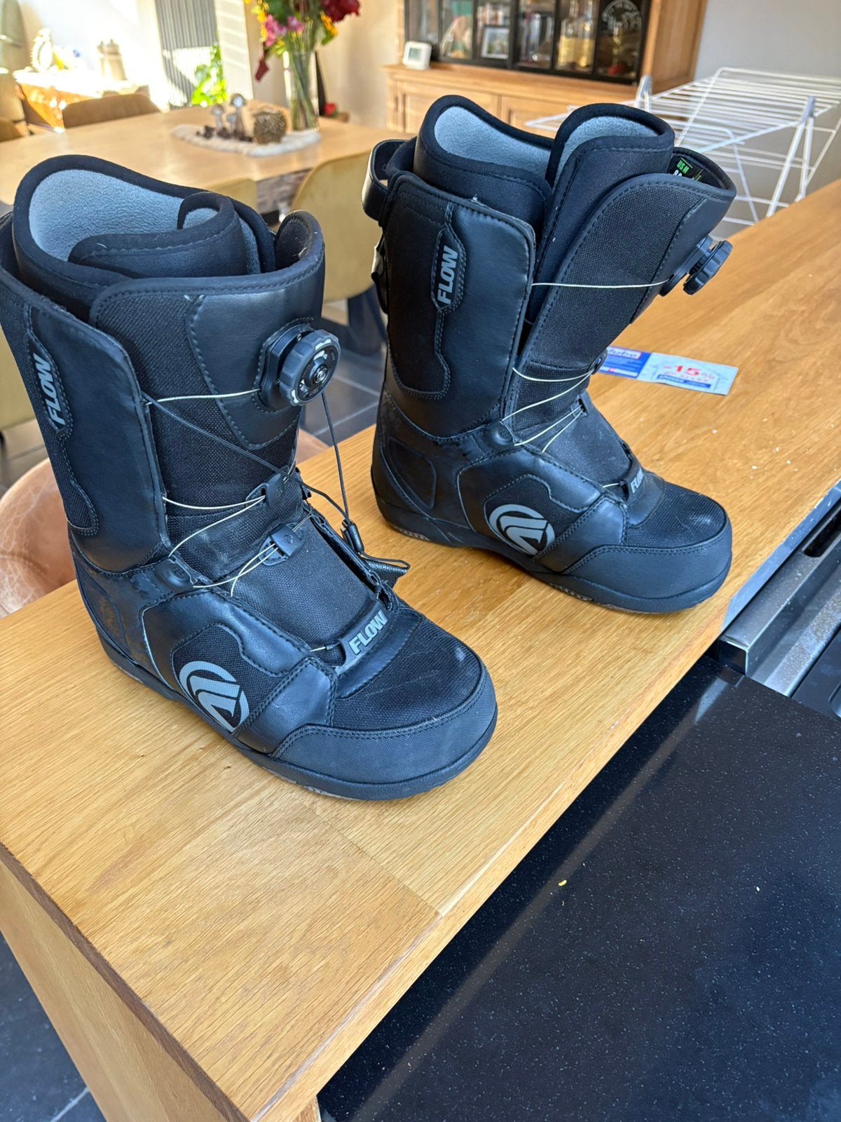 Snowboard boots 43 flow, Sport en Fitness, Ophalen of Verzenden, Gebruikt, Snowboots