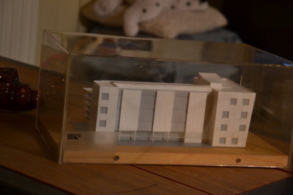 Maquette gebouw, Ophalen