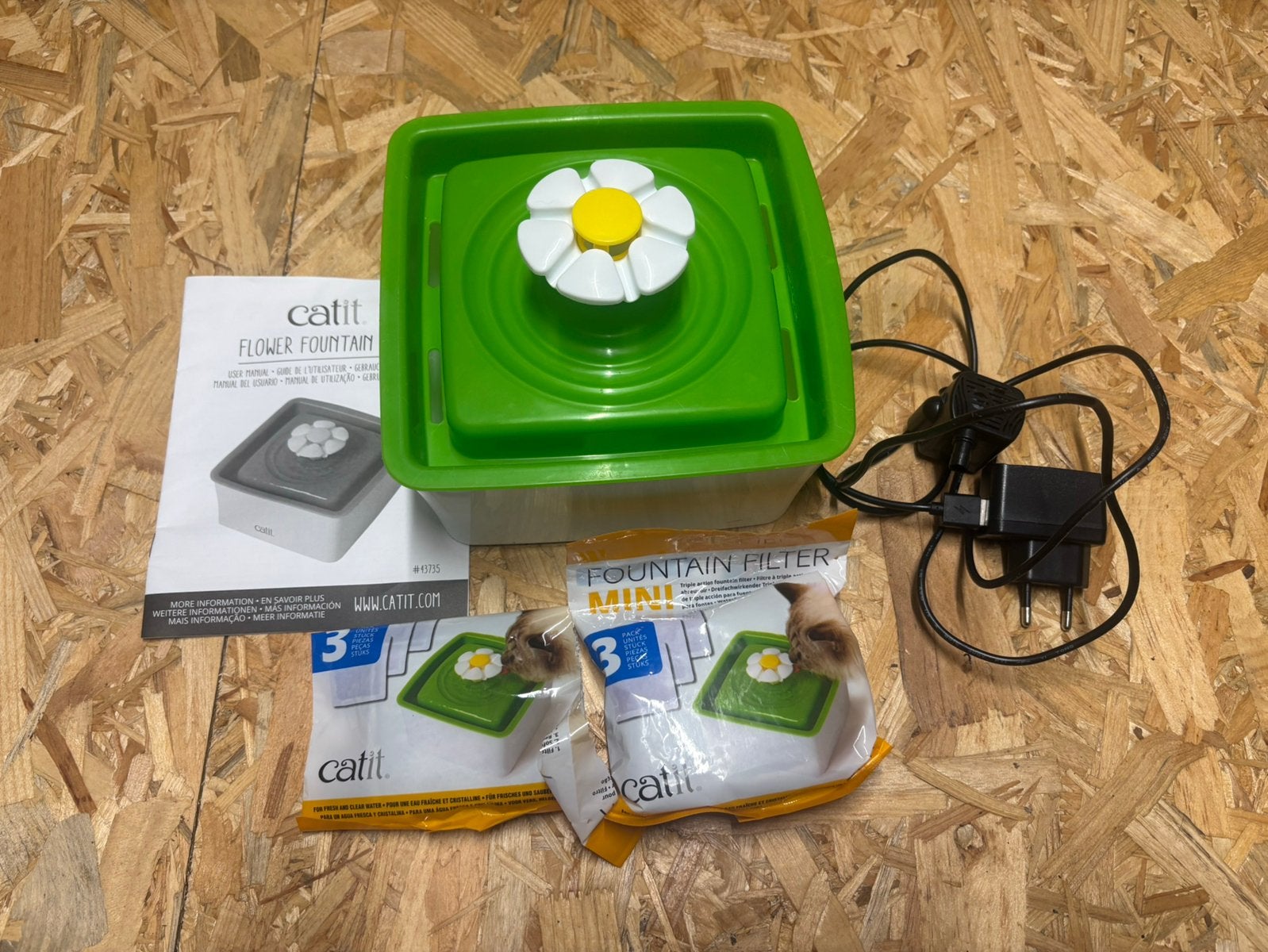 Catit flower fontein incl filters en handleiding, Ophalen, Ergonomisch, Zo goed als nieuw