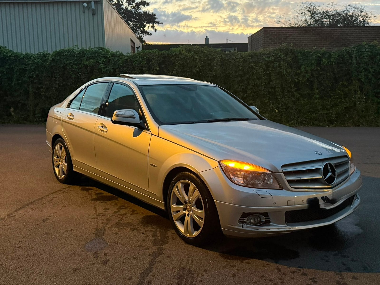 Toit ouvrant de la berline automatique Mercedes C200, Autos, Achat, Diesel, Automatique, Particulier
