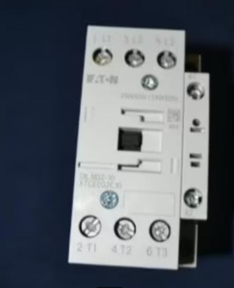 CONTACTORS 3-POLIG NIEUW, Doe-het-zelf en Bouw, Elektriciteit en Kabels, Ophalen of Verzenden, Nieuw, Eaton, Schakelaar