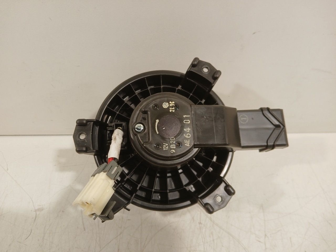 Kachel ventilator motor Kia Optima, Onderdelen@venauto.nl, Van der Ven Autorecycling B.V., Ettenseweg 76, 4706 PB Roosendaal, The Netherlands