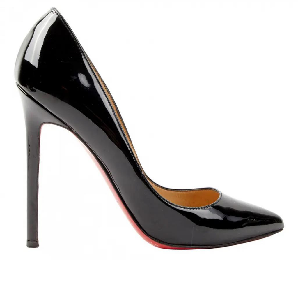 Louboutin maat 38,5, Kleding | Dames, Schoenen, Ophalen, Zo goed als nieuw