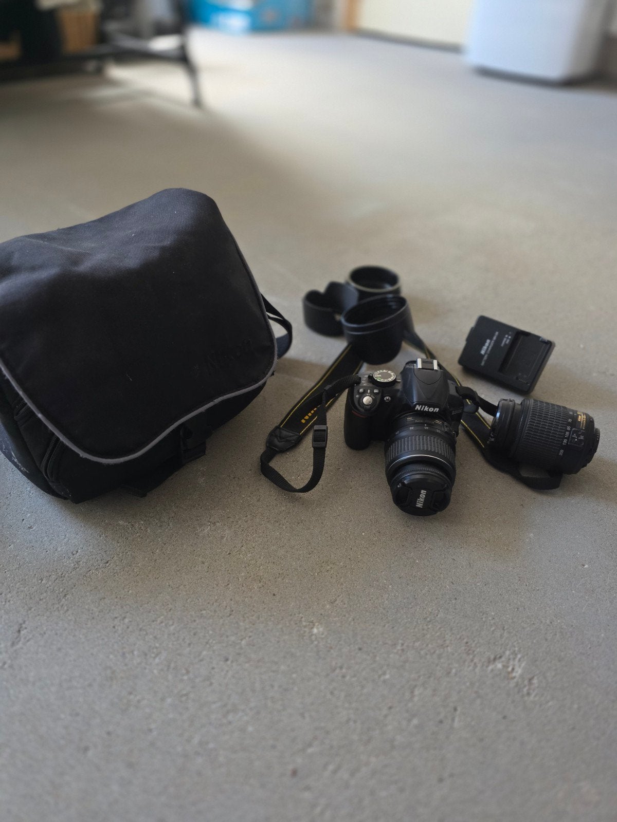 nikon D3100 + 18/55 ; 55-200 en draagtas, TV, Hi-fi & Vidéo, Appareils photo numériques, Enlèvement ou Envoi, Nikon