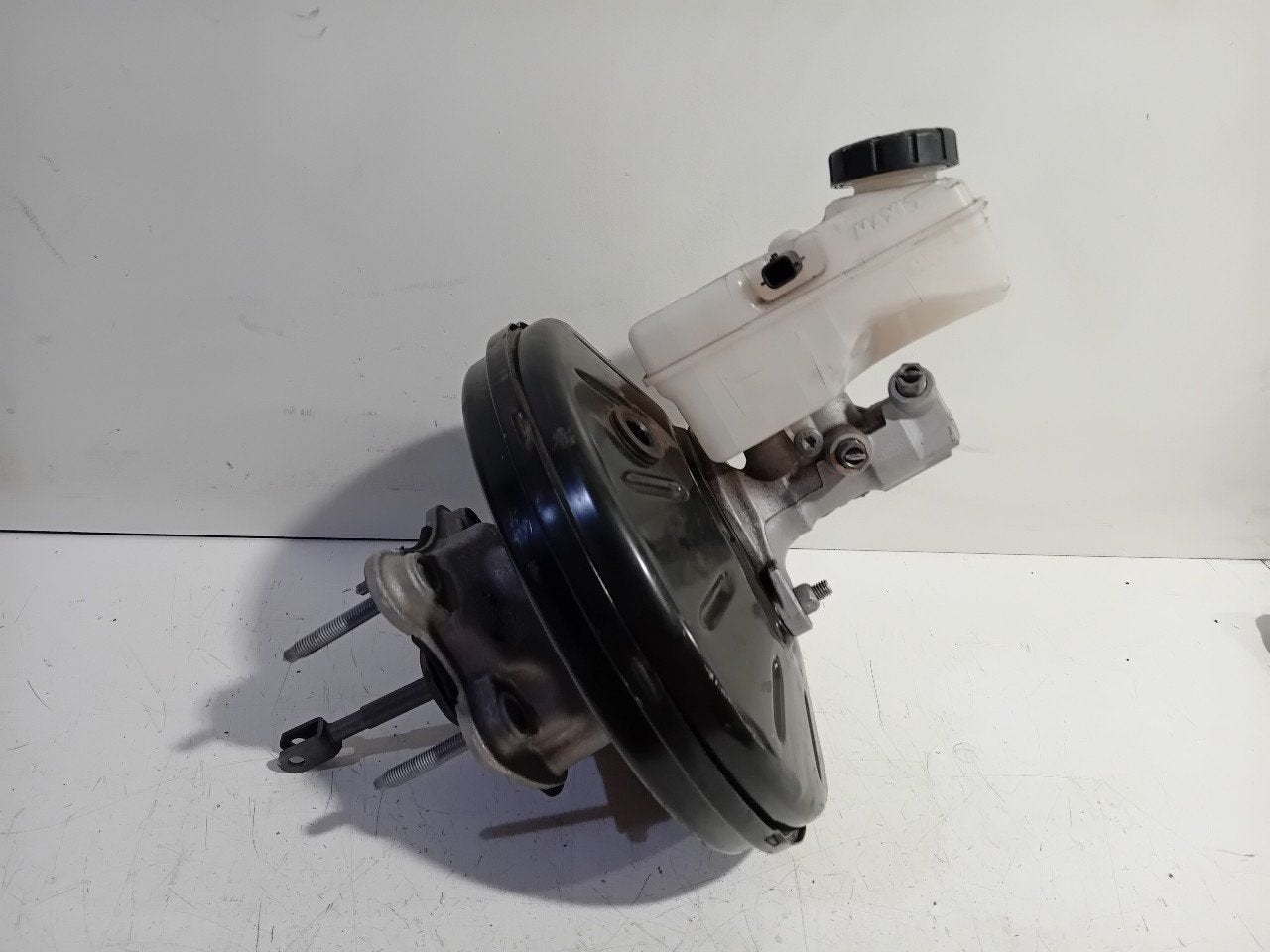Rembekrachtiger Renault Clio, Onderdelen@venauto.nl, Van der Ven Autorecycling B.V., Gebruikt, Ettenseweg 76, 4706 PB Roosendaal, The Netherlands