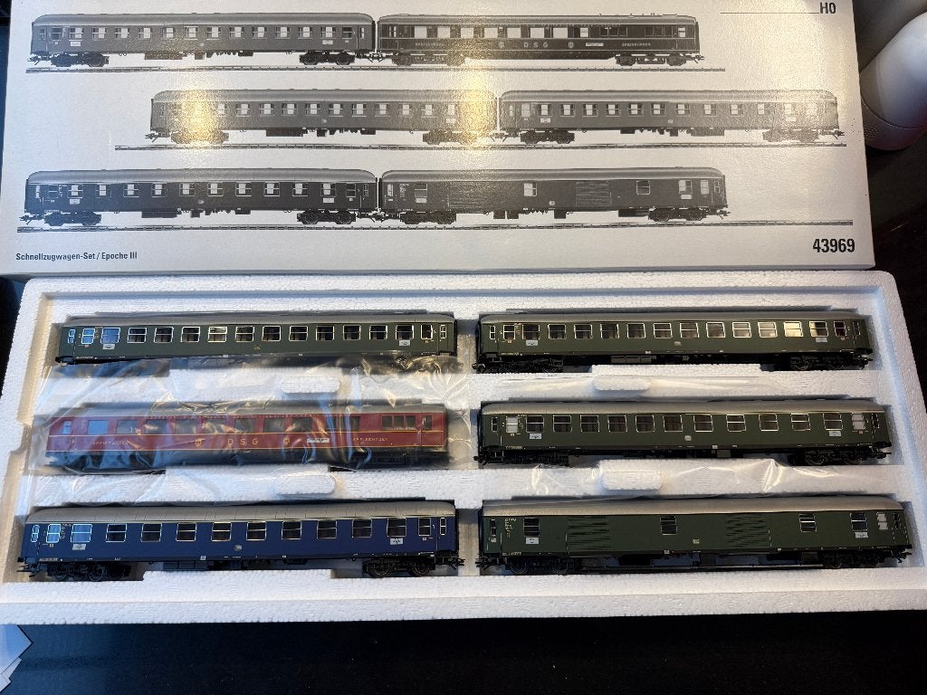 Märklin 43969 H0 - DB Schürzenwagen set met sluitlicht, Enlèvement ou Envoi, Courant alternatif, Wagon, Comme neuf