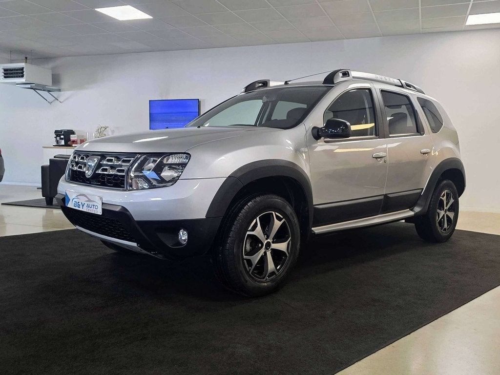 Dacia Duster Duster 1.5 dCi Automaat Explorer Camera / Leder, Auto's, 4 cilinders, Duster, 1795 kg, Leder