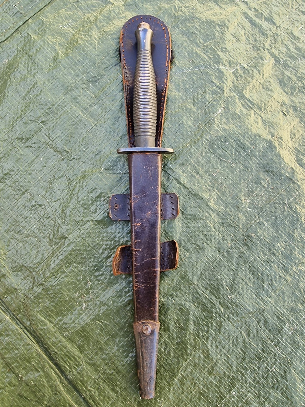 superbe dague para anglaise ww2, Collections, Objets militaires | Seconde Guerre mondiale, Enlèvement ou Envoi