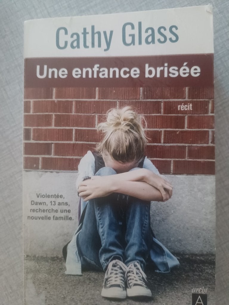 Cathy Glass une enfance brisée, Boeken, Ophalen