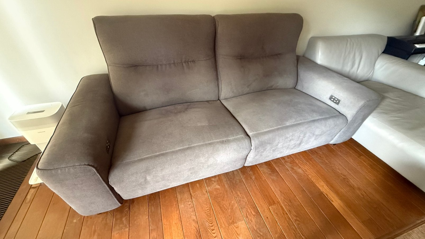 Relaxzetel met usb-aansluiting taupe, Huis en Inrichting, Ophalen, Gebruikt, Tweepersoons