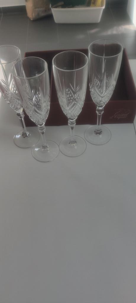 Flûtes Cristal d'Arques 4, Enlèvement