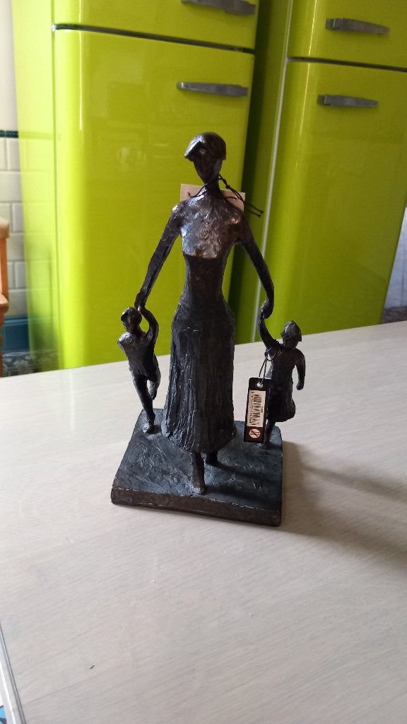 kunst beeld J-Line, Antiek en Kunst, Groep mensen, Ophalen of Verzenden, Overige materialen, Beeld