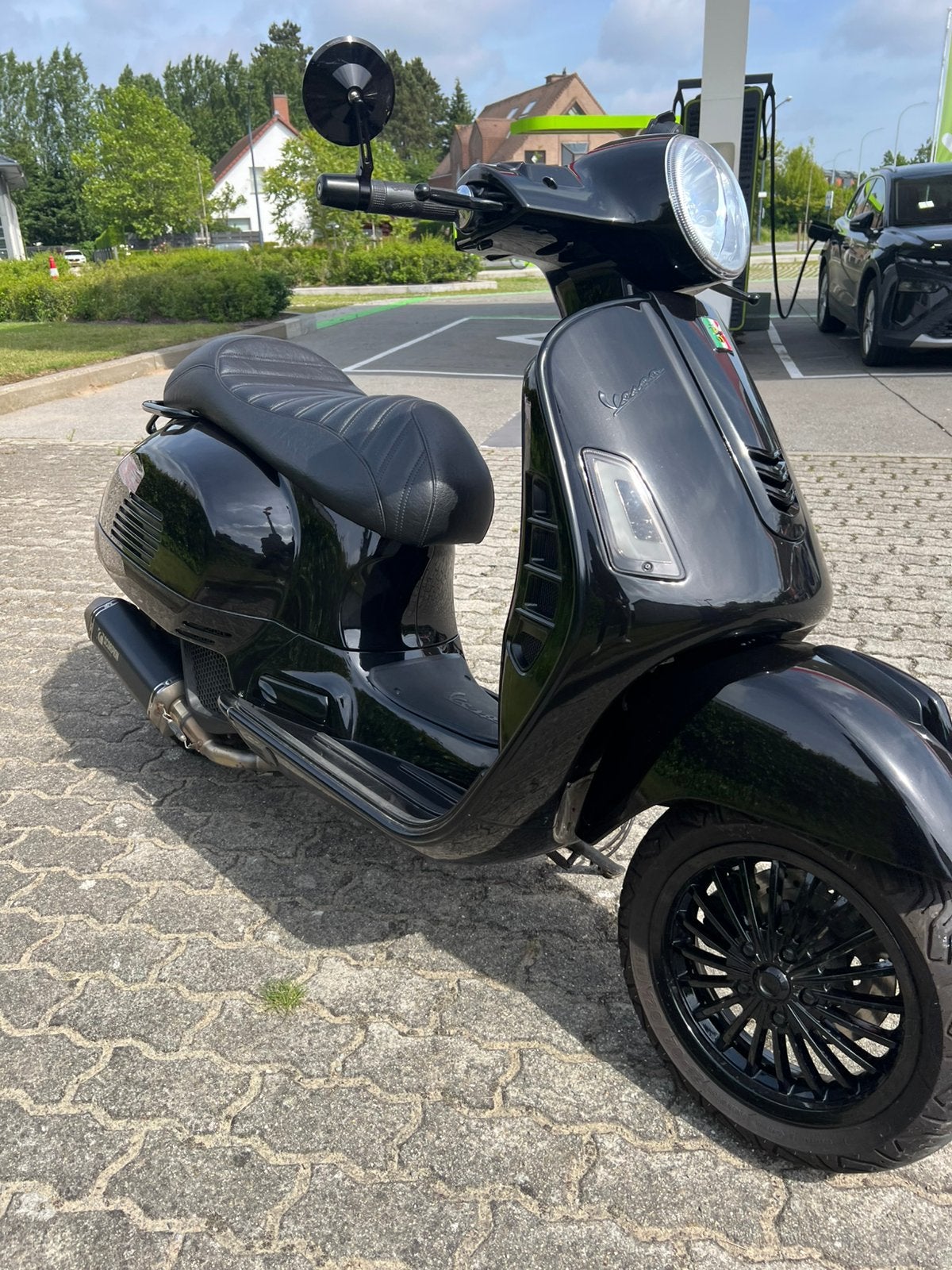 Vespa gts 125, Vélos & Vélomoteurs, Scooters | Vespa, Enlèvement, Comme neuf