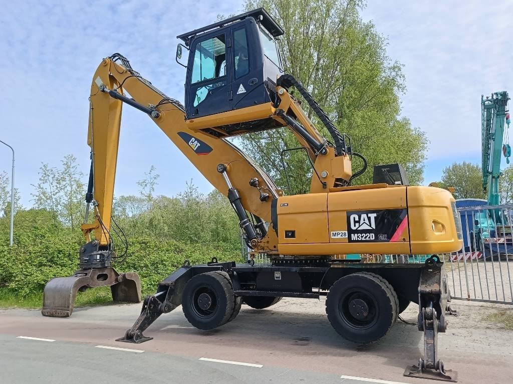 Cat M 322 D overslagkraag waste handler umslag bagger, Articles professionnels, Machines & Construction | Grues & Excavatrices