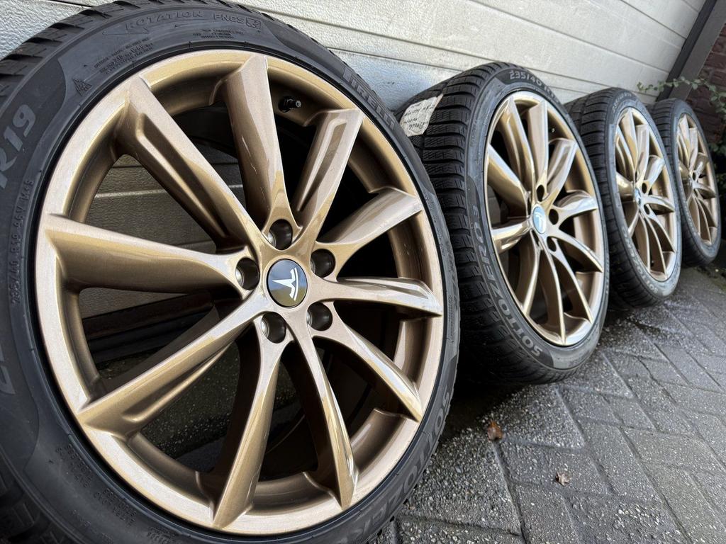 19 " Tesla Model 3  Performance velgen winterbanden sensoren, Auto-onderdelen, 19 inch, -, -, Banden en Velgen