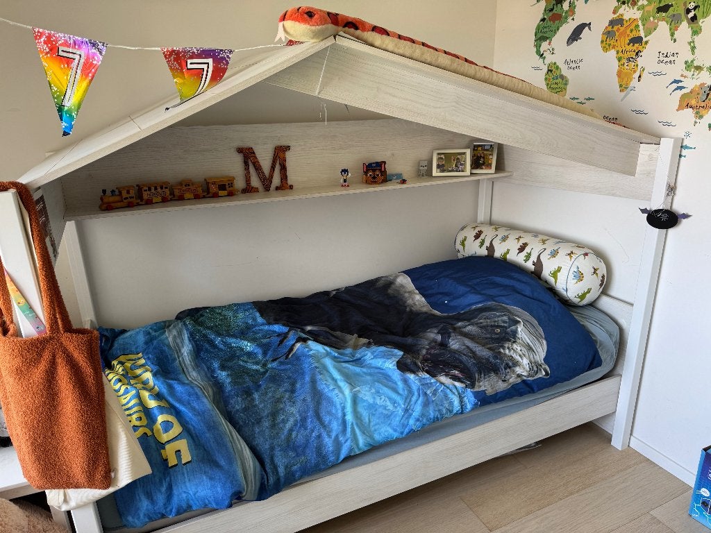 Huisbed 90x200, Kinderen en Baby's, Kinderkamer | Bedden, Ophalen, 85 tot 100 cm, Zo goed als nieuw, Lattenbodem