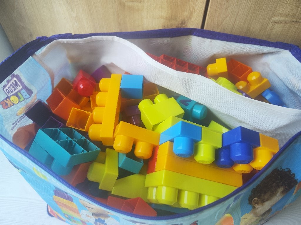 Mega bloks 300, Enfants & Bébés, Jouets | Duplo & Lego, Enlèvement, Comme neuf, Boîte incluse, Briques en vrac