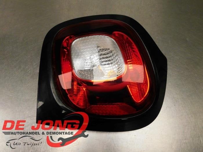 Achterlicht rechts van een Smart Forfour, Gebruikt, -, -, Ophalen of Verzenden
