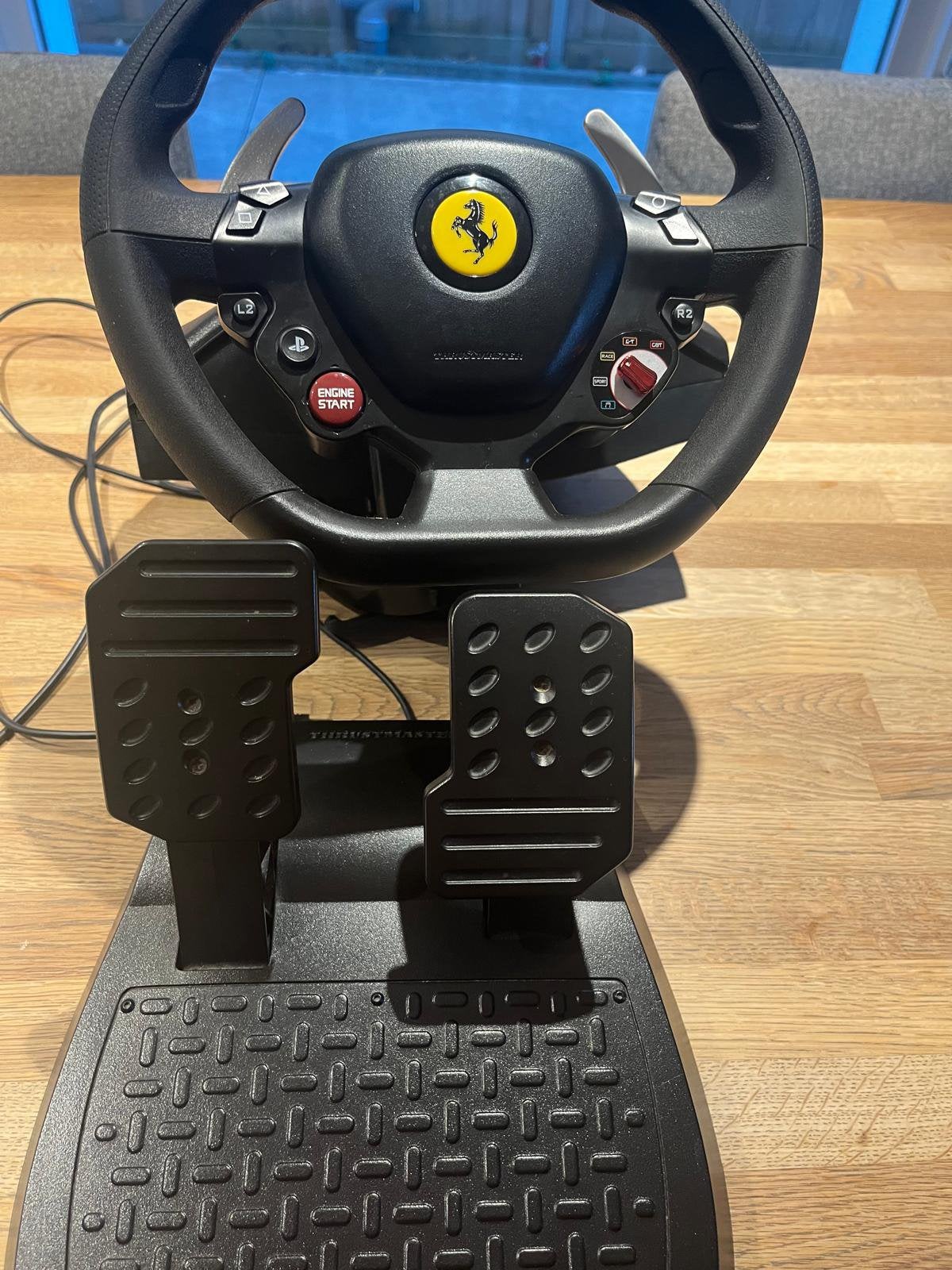 T80 Ferrari 488 GTB Edition, Consoles de jeu & Jeux vidéo, Consoles de jeu | Xbox | Accessoires, Enlèvement, Comme neuf