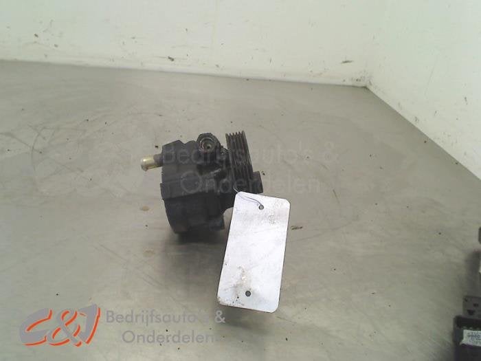 Pompe direction assistée d'un Opel Vivaro, -, Opel, 3 mois de garantie, Utilisé