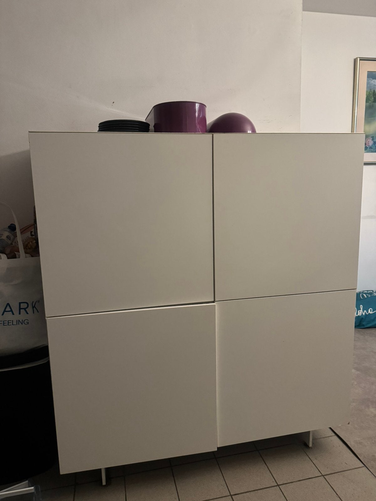 Meuble de rangement blanc + vaisselle offerte, Maison & Meubles, Enlèvement, Utilisé