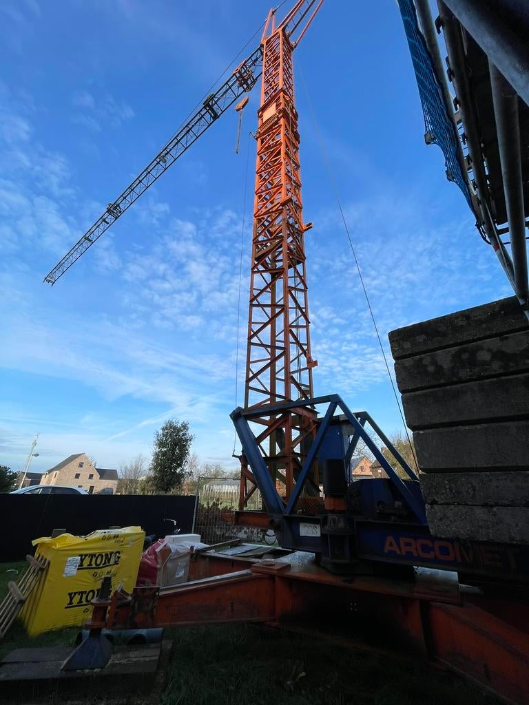 Bouwkraan arcomet 28m VK26 A1, Articles professionnels, Machines & Construction | Grues & Excavatrices, Enlèvement, Grue