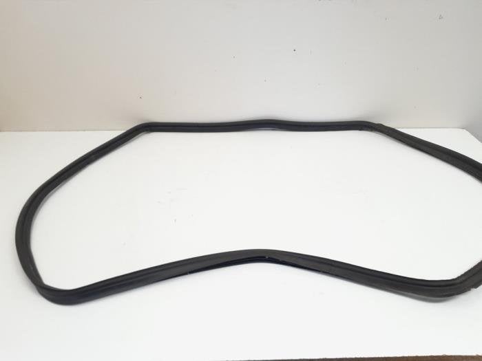 Achterkleprubber van een Saab 9-5, Gebruikt, -, -, Ophalen of Verzenden