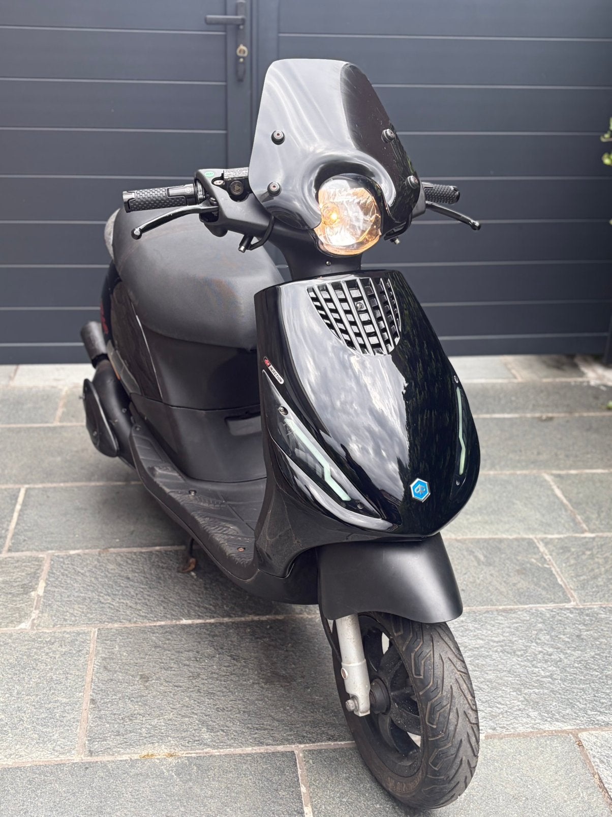 Piaggio zip 2t a klasse, Fietsen en Brommers, Ophalen, Klasse A (25 km/u), Zo goed als nieuw, Benzine