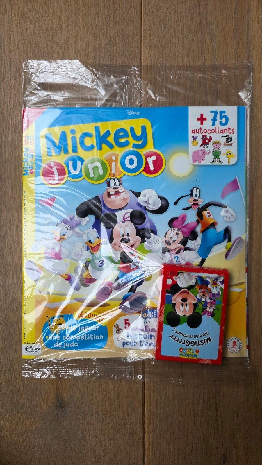 Mickey Junior magazine franstalig NIEUW + 75 stickers, Boeken, Ophalen of Verzenden, Nieuw, Overige typen